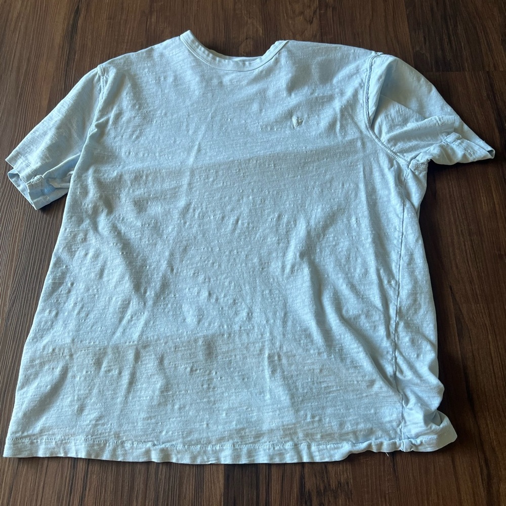 American Eagle shirt